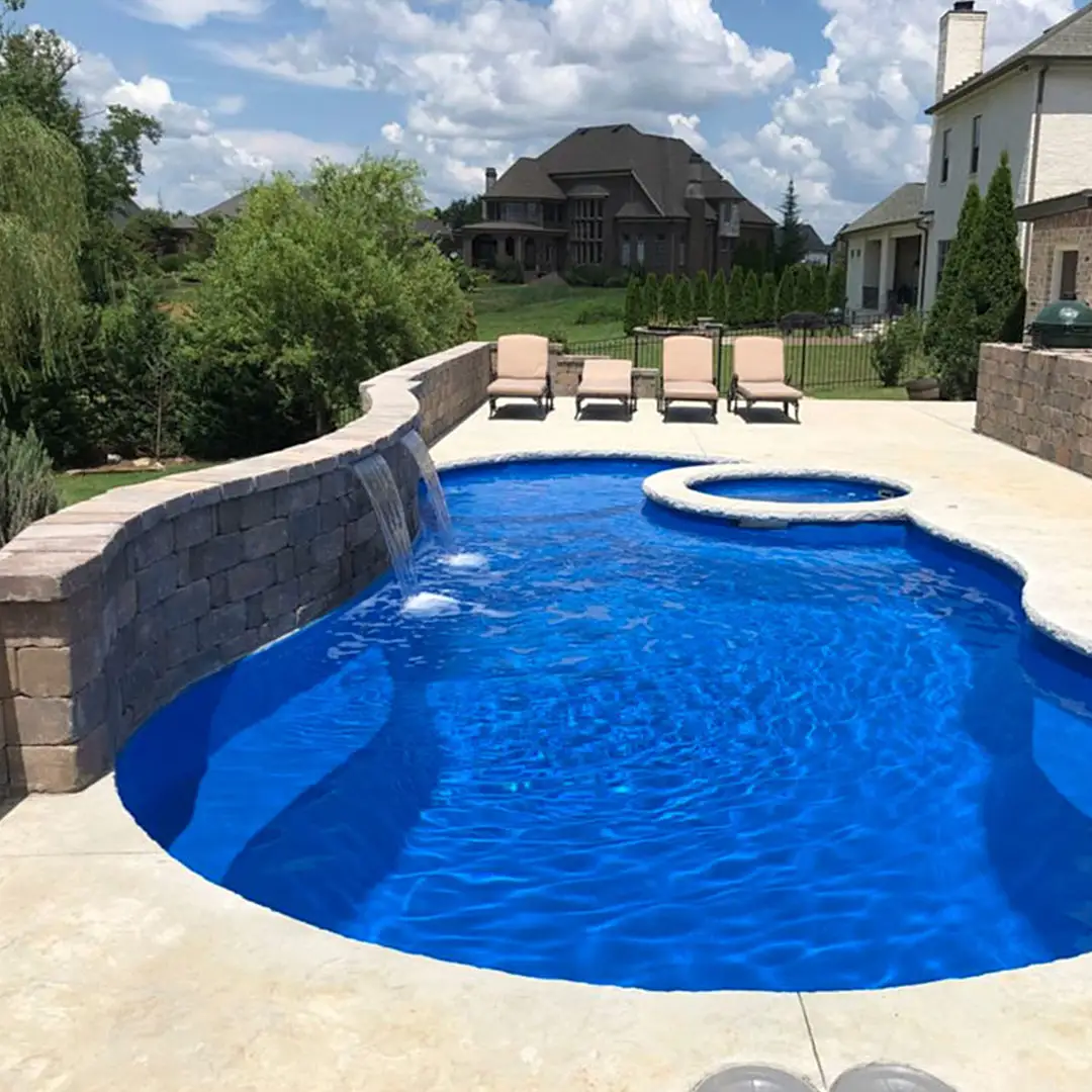 Vinyl liner pools by Parrot Bay