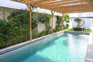 photo of pool area in Napa Valley.
